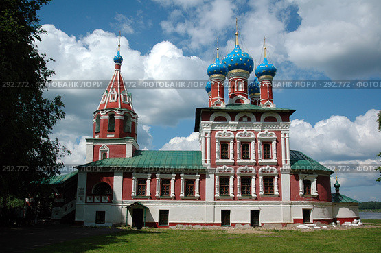 Церковь Царевича Димитрия «на крови». Углич. (2005 год). Редакционное фото, фотограф Алексей Зарубин / Фотобанк Лори