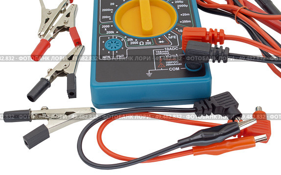 Цифровой мультиметр на белом фоне. Digital  multimeter on a white background. Стоковое фото, фотограф Татьяна Д / Фотобанк Лори