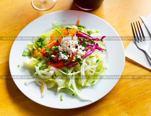 Turkish traditional choban salad. Стоковое фото, фотограф Яков Филимонов / Фотобанк Лори