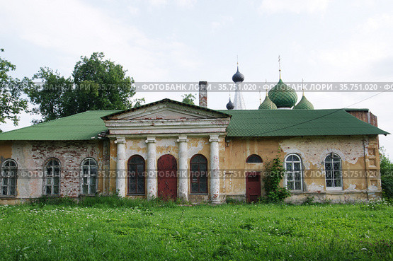 Углич. Храм Святителя Алексея. Улица Шаркова, 27 (2016 год). Стоковое фото, фотограф Илюхина Наталья / Фотобанк Лори