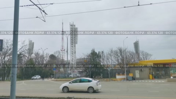 Улица города. Вид на стадион (2024 год). Редакционное видео, видеограф Сергей Татаринцев / Фотобанк Лори