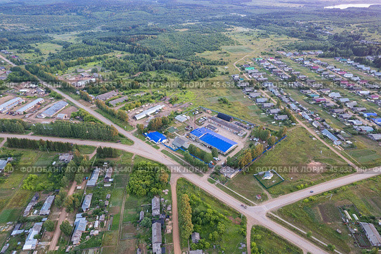 Унинский маслозавод (Кировская область) - съемка с дрона (2024 год). Стоковое фото, фотограф Владислав Самошкин / Фотобанк Лори