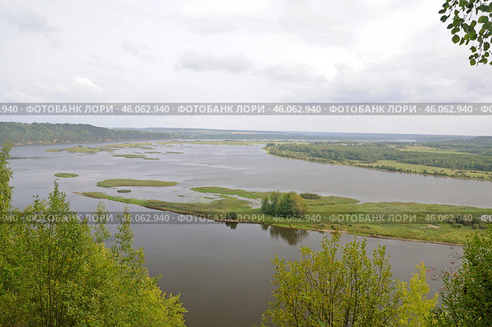 Урал. Река Чусовая. Вид на реку от села Успенка. Стоковое фото, фотограф Рябков Александр / Фотобанк Лори