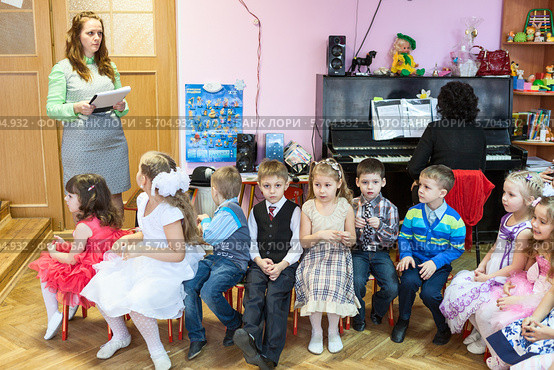 Урок пения в детском садике (2014 год). Редакционное фото, фотограф Кекяляйнен Андрей / Фотобанк Лори