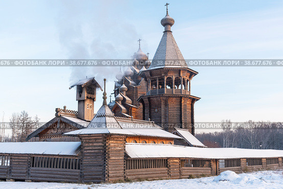 Усадьба Богословка. Церковь Покрова Пресвятой Богородицы. Ленинградская область (2021 год). Редакционное фото, фотограф Александр Щепин / Фотобанк Лори
