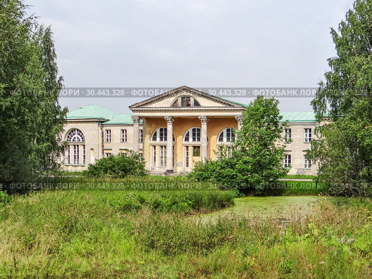 Усадьба Жерновка. Дача Безобразовых. Санкт-Петербург (2013 год). Стоковое фото, фотограф Сергей Афанасьев / Фотобанк Лори