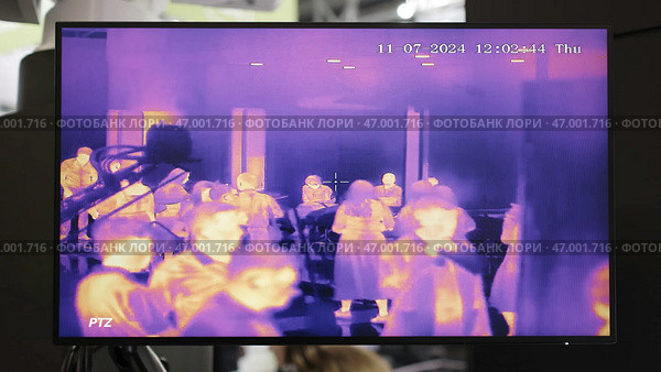 Utilizing Thermal Imaging Technology to Analyze Crowds at Events and Gather Insights. Стоковое фото, фотограф David Kashakhi / Фотобанк Лори