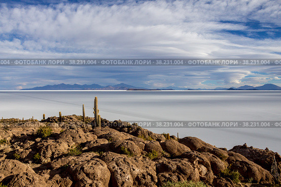Uyuni salt marsh in Bolivia beautiful views sunsets and sunrises (2015 год). Стоковое фото, фотограф Aleksandr Golubev / Фотобанк Лори