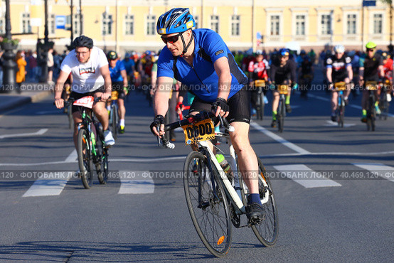 Велогонка La Strada Race. Участники во время заезда. (2023 год). Редакционное фото, фотограф Евгений Кашпирев / Фотобанк Лори