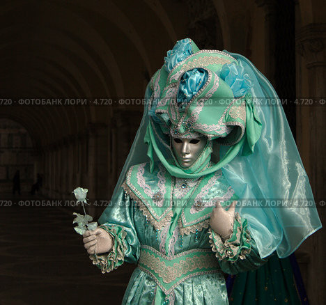 Венеция, карнавал, маска с розой (2006 год). Стоковое фото, фотограф Tamara Kulikova / Фотобанк Лори
