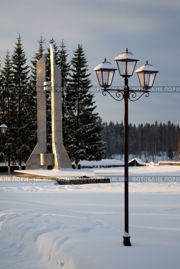 Вид на мемориальный комплекс погибшим на космодроме "Плесецк" Редакционное фото, фотограф Крупнов Денис / Фотобанк Лори