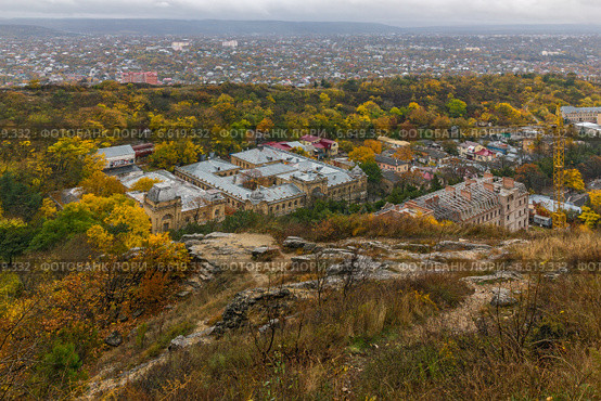 Вид на Пятигорск осенью (2014 год). Стоковое фото, фотограф Nikolay Sukhorukov / Фотобанк Лори