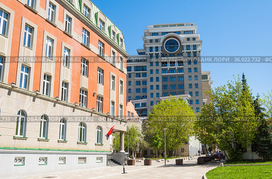 Вид на жилой комплекс "Коперник". Улица Большая Якиманка. Москва. Россия (2021 год). Редакционное фото, фотограф E. O. / Фотобанк Лори