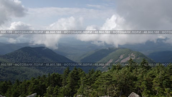 Вид с горы Медвежьей. Таймлапс. Стоковое видео, видеограф Кузнецов Александр / Фотобанк Лори