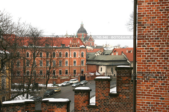 Вид с Вавельского холма на старый город. Краков, Польша. Стоковое фото, фотограф Юлия Кузнецова / Фотобанк Лори