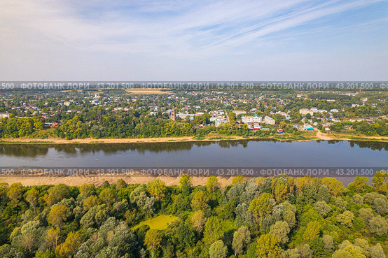 Вид с высоты на город Орлов и реку Вятку (аэросъемка 2022 года) Стоковое фото, фотограф Владислав Самошкин / Фотобанк Лори