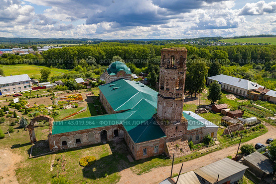Вид с высоты на Никольский собор в Нолинске (аэросъемка 2023 года) Стоковое фото, фотограф Владислав Самошкин / Фотобанк Лори