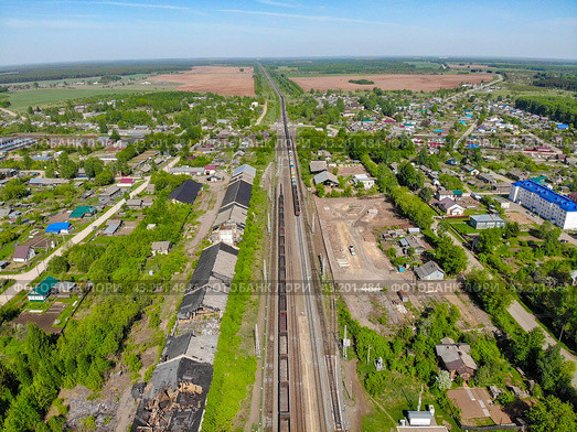 Вид с высоты на железную дорогу в Оричах (аэросъемка 2021 года) Стоковое фото, фотограф Владислав Самошкин / Фотобанк Лори