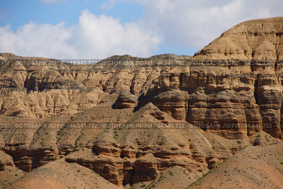 View of the canyon cliffs on a sunny day. Стоковое фото, фотограф Ярославский Максим / Фотобанк Лори