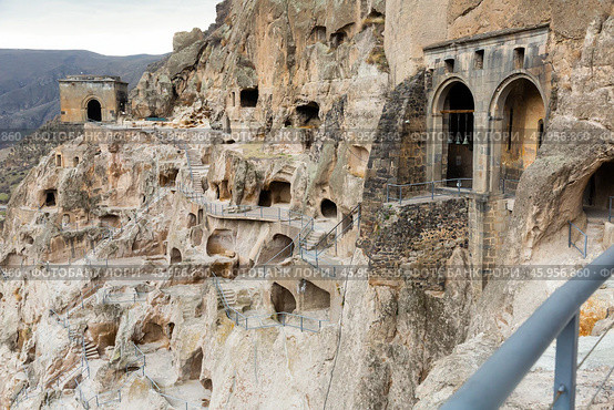 View of the historic cave city and the monastery complex of Vardzia. Стоковое фото, фотограф Яков Филимонов / Фотобанк Лори