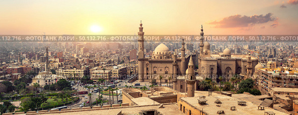 View of the Mosque Sultan Hassan in Cairo. Стоковое фото, агентство Ingram Publishing / Фотобанк Лори
