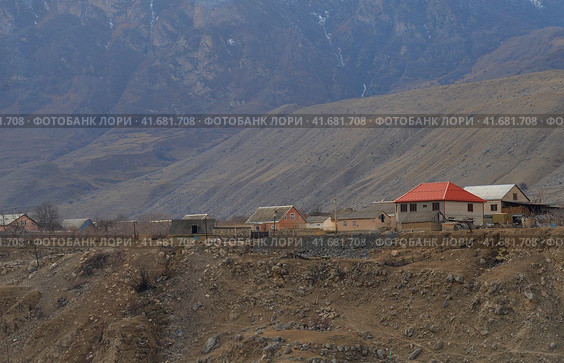View of village of Upper Balkaria in Cherek Gorge in early spring, Kabardino-Balkarian Republic, Russia (2023 год). Стоковое фото, фотограф Алексей Антипов / Фотобанк Лори