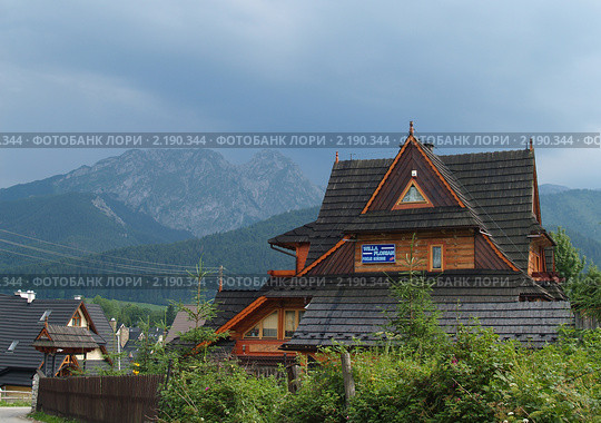 Вилла "Флориан" в Закопане (2010 год). Редакционное фото, фотограф Ирина Борсученко / Фотобанк Лори