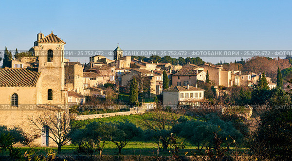 Village of Lourmarin. France (2016 год). Стоковое фото, фотограф Alexander Tihonovs / Фотобанк Лори
