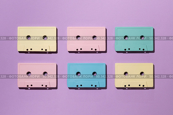 vintage cassette tapes arrangement. Стоковое фото, агентство Ingram Publishing / Фотобанк Лори