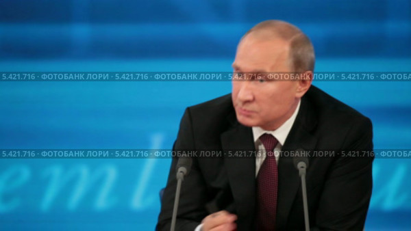 Владимир Путин на ежегодной пресс-конференции, Москва, Центр международной торговли (2013 год). Редакционное видео, видеограф Игорь Долгов / Фотобанк Лори