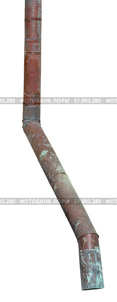 Водосточная металлическая труба на белом фоне. Rain Water Draining Gutter Downpipe on white. Стоковое фото, фотограф Татьяна Д / Фотобанк Лори
