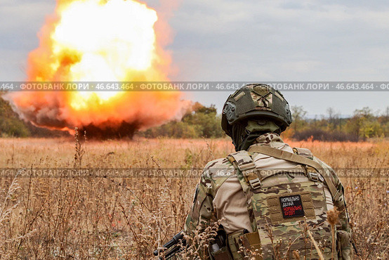 Военнослужащий во время тактических учений. Стоковое фото, фотограф Александр Река / ТАСС / Фотобанк Лори