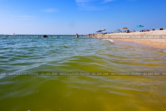 Волны Азовского моря. Долгий мыс. Кубань (2023 год). Стоковое фото, фотограф Александр Тараканов / Фотобанк Лори
