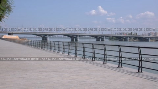 Voronezh, Russia, July 15, 2024: Chernavsky Bridge in summer in the city of Voronezh near Petrovskaya Embankment. Стоковое видео, видеограф Катерина Белякина / Фотобанк Лори