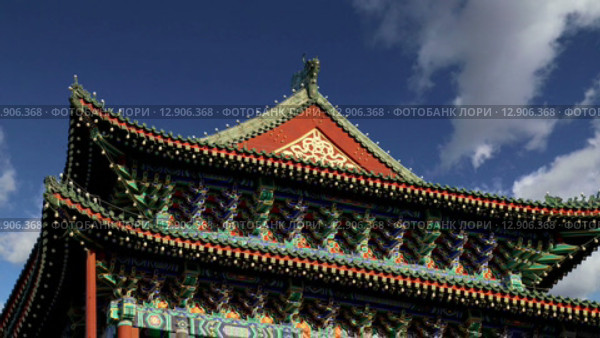 Ворота Zhengyangmen (Qianmen). Это знаменитые ворота расположены в южной части площади Тяньаньмэнь в Пекине, Китай (2015 год). Стоковое видео, видеограф Владимир Журавлев / Фотобанк Лори