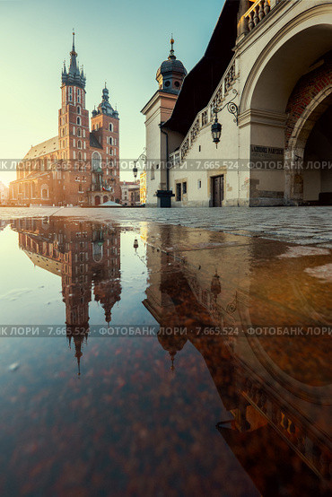 Восход солнца в Кракове, Польша (2015 год). Стоковое фото, фотограф Liseykina / Фотобанк Лори