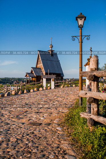 Воскресенская церковь на горе Левитана в Плёсе. Россия (2018 год). Стоковое фото, фотограф Photojuli / Фотобанк Лори
