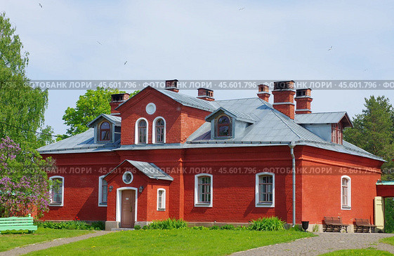 Воскресенский скит: Келейный корпус / Корпус скитоначальника. Остров Валаам, п-ов Никоновский (2019 год). Стоковое фото, фотограф Алексей Иванов / Фотобанк Лори