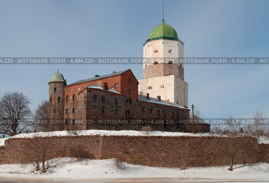 Выборгский замок в начале марта (2013 год). Редакционное фото, фотограф Виктор Карасев / Фотобанк Лори