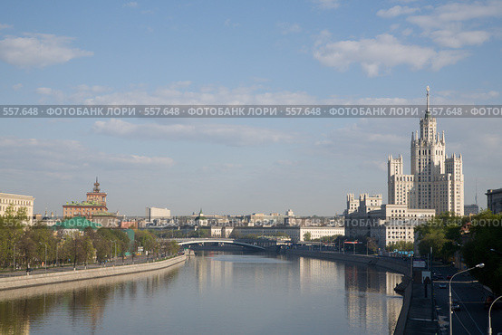 Высотка на Котельнической набережной (2008 год). Стоковое фото, фотограф Сергей Байков / Фотобанк Лори
