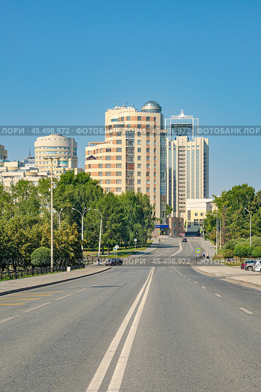 Высотные здания в центре города. Екатеринбург (2016 год). Стоковое фото, фотограф Александр Тараканов / Фотобанк Лори