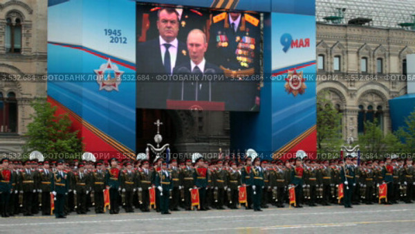 Выступление президента Путина на параде Победы в Москве (2012 год). Редакционное видео, видеограф Игорь Долгов / Фотобанк Лори