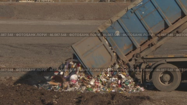 Waste recycling plant. Стоковое видео, видеограф Андрей Шалари / Фотобанк Лори