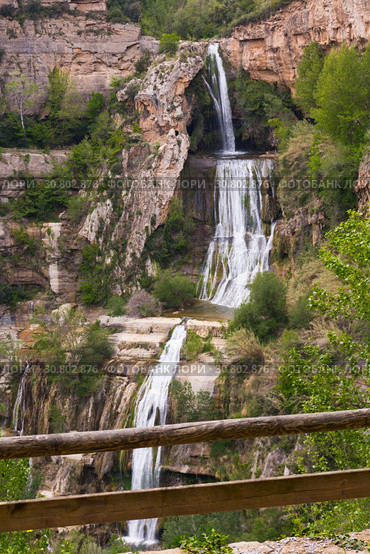 Waterfall in Sant Miquel del Fai (2018 год). Стоковое фото, фотограф Яков Филимонов / Фотобанк Лори