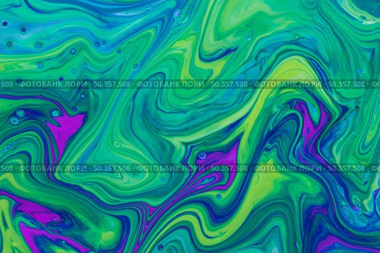 wavy green violet fluid acrylic pour painting. Стоковое фото, агентство Ingram Publishing / Фотобанк Лори