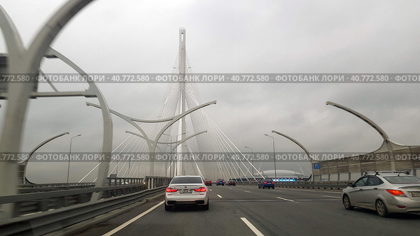 Western high-speed diameter is an intracity toll highway in St. Petersburg. (2020 год). Редакционное фото, фотограф Анна Кривицкая / Фотобанк Лори