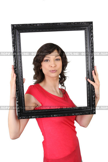 Woman framing herself. Стоковое фото, агентство Ingram Publishing / Фотобанк Лори