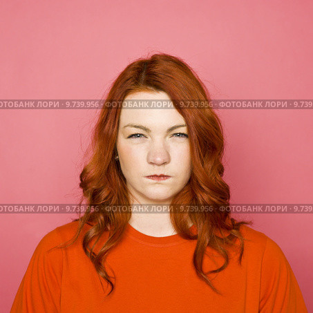 Woman on pink background. Стоковое фото, фотограф Lisa Wahman / PantherMedia / Фотобанк Лори