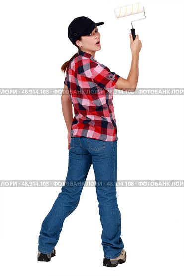 Young woman painting. Стоковое фото, агентство Ingram Publishing / Фотобанк Лори