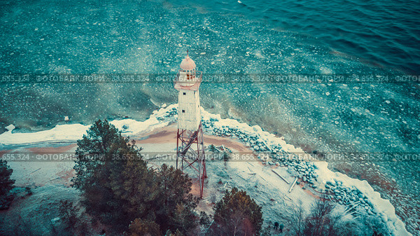 Заброшенный маяк Самбо (Самбой, Амбо), Онежское озеро. Зимний день. Тонирование (2009 год). Стоковое фото, фотограф Сергей Цепек / Фотобанк Лори